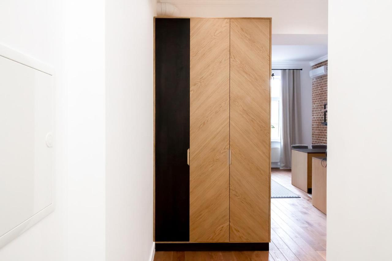 Seveneleven Apartments Çernivtsi Dış mekan fotoğraf