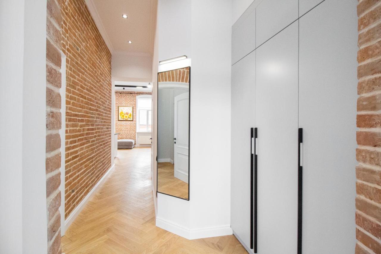 Seveneleven Apartments Çernivtsi Dış mekan fotoğraf