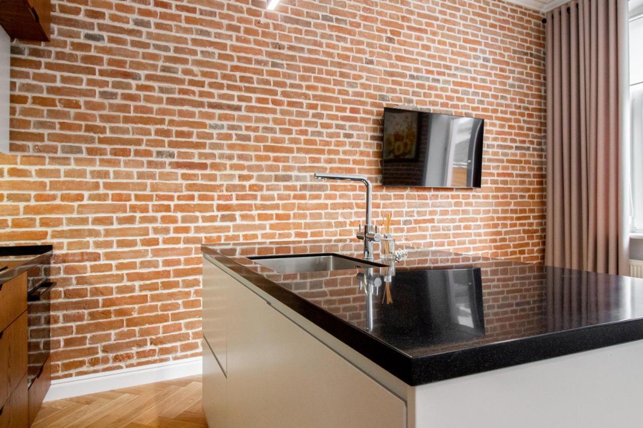 Seveneleven Apartments Çernivtsi Dış mekan fotoğraf