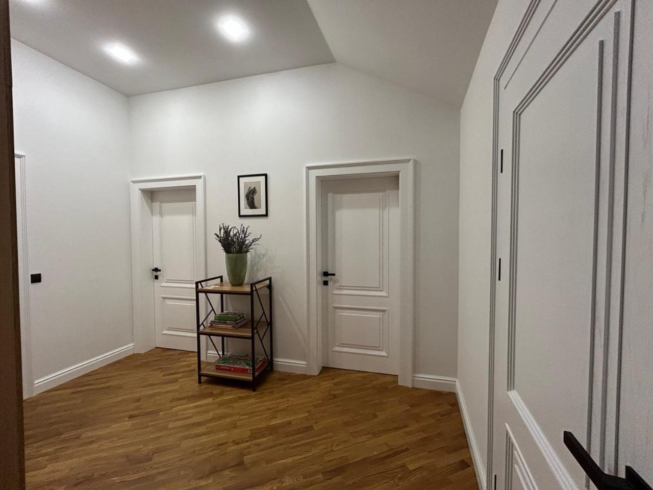 Seveneleven Apartments Çernivtsi Dış mekan fotoğraf